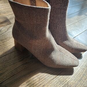 Coconuts by Matisse Textured Brown Ankle Boots